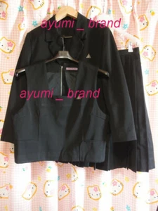 EB97 ^_^ Japanese SchoolGirl Uniform Set. Excellent Cond! School Logo! - Picture 1 of 9