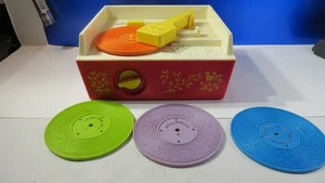 Caja de música Fisher Price reproductor de discos 1971 de colección completo 4 discos originales funciona - Imagen 1 de 7