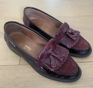 Russell & Bromley Classic Burgundy Suede patent /Leather Tassel Loafers Size 38 - Picture 1 of 10