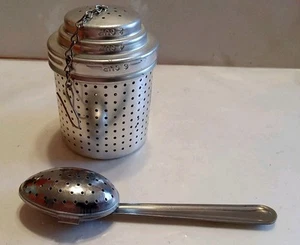 STAINLESS STEEL TEA LEAF STRAINERS INFUSSER VINTAGE - Picture 1 of 13