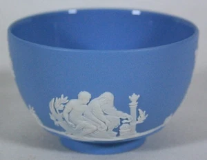 1953 VTG WEDGWOOD BLUE JASPERWARE NEOCLASSICAL MINI OPEN SUGAR BOWL  2" TALL NEW - Picture 1 of 6