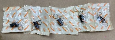 DIALCO 137-8864-09-512 Dialight 15/32in neon PMI Base Holder Socket  LOT OF 5 - Image 1 of 4