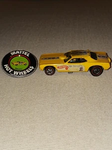 Hot Wheels 1969 Redline Hong Kong SNAKE Funny Car Yellow With Button - Picture 1 of 12