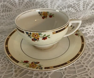 W H GRINDLEY Ellesmere PATTERN 3 CUPS and 2 SAUCERS SET 5 pcs Antique - Picture 1 of 24