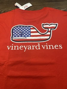 Vineyard Vines Shirt Herren XXL Rot Amerikanische Flagge Wal Grafik Tasche T-Shirt USA - Bild 1 von 5