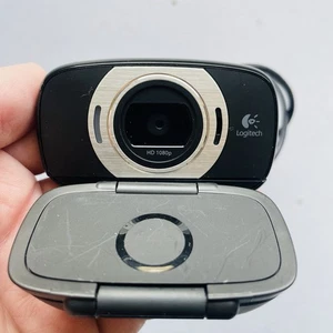 EUC Logitech C615 HD 1080P WebCam Fold & Go Design 360 Degree Swivel-Works Great - Picture 1 of 5