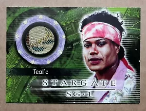 Stargate SG-1 Kostümkarte - C4 Teal'c Kostümmaterial - Bild 1 von 3