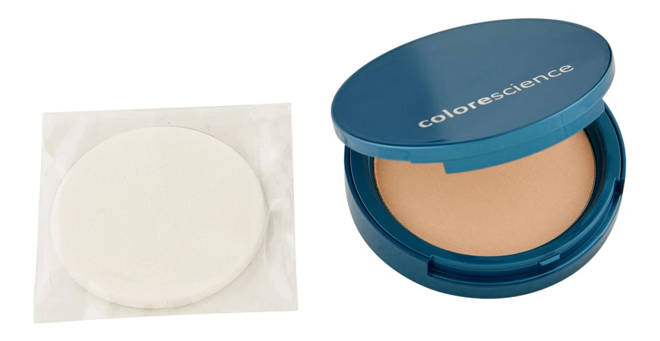ColoreScience Natural Finish Pressed Foundation SPF20 12g Light Ivory. - Image 1 of 1