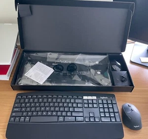 Logitech - MK850 Performance Full-size Wireless Keyboard and Mouse Combo for PC  - Picture 1 of 10