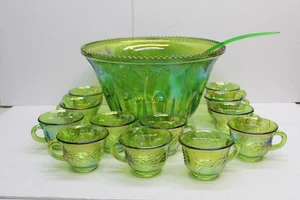 Vintage Indiana Carnevale Vetro Iridescente Verde Lime Punch Bowl Set 12 tazze e mestolo - Foto 1 di 7