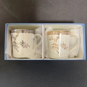 Wedgwood Floral Tassen 2er Set Weiß Gold Vera Wang Spitze Blume Tasse Neu mit Box - Bild 1 von 12