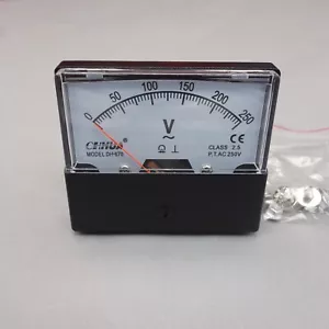 1 Stück AC 0 - 250V Analog Voltmeter Analog Spannung Panel Meter 670 67*70 mm - Bild 1 von 7