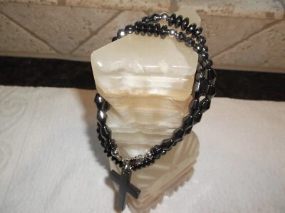 COLLAR HOMBRE HECHO A MANO 8 MM 22" CUENTAS HEMATITA CON CRUZ HEMATITA Foto 1 de 4