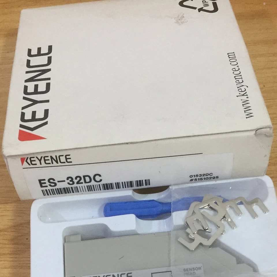1PC New Keyence ES-32DC Proximity Switch Sensor Amplifier ES32DC Free Shipping - Image 1 of 4