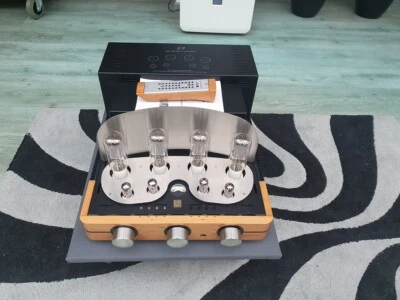 Unison Research S9 / Top-Zustand / Manual / FB - Bild 1 von 4