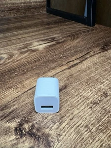 Adaptador de corriente cubo cargador de pared USB Apple 5W para iPhone - Blanco - Imagen 1 de 3