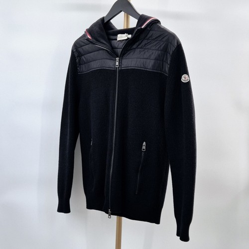 Moncler Giacca con cappuccio imbottita in maglia nera 12345 117337788