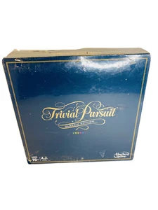 Trivial Pursuit Classic Edition Factory Sealed C1940 - Picture 1 of 4