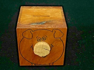 Vintage 1976 Toystalgie Holzwürfel Sparschwein mit Korkstecker - Bild 1 von 9