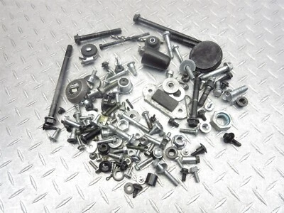 Lote de ferragens 2019 18-19 Suzuki GSXR250 GSX250R GSX 250 parafusos porcas parafusos etc fabricante de equipamento original - Imagem 1 de 4