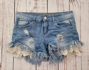 VIP Jeans Distressed Frayed Lace Trim Shorts Junior's 7/8 - Picture 1 of 11