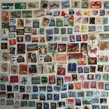 2500 Different Canada Stamp Collection