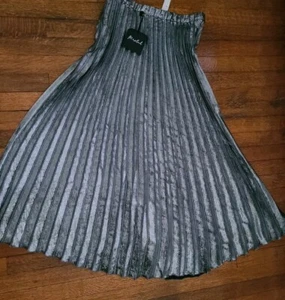 Falda Anthropologie Plisada Metálica PLATA NEGRA Talla S - Imagen 1 de 5