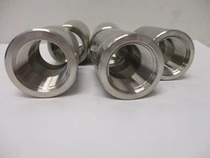 3/4" THREADED COUPLING FNPT, 316/316L STAINLESS, 3000 LB, PIPE FITTING LOT OF 5 - Picture 1 of 3