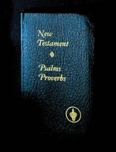 New Testament Psalms Proverbs KJV Gideons 1968 Bible - Picture 1 of 1