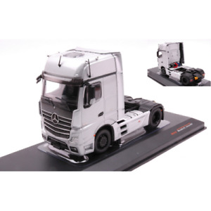 MERCEDES ACTROS MP4  TRACTOR TRUCK 2-ASSI 2016 SILVER 1:43 Ixo Model Camion