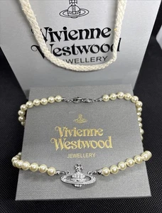 Vivienne Westwood Tono Plata Mini Bajo Relieve Perla Orbe Gargantilla Collar Bolso Conjunto - Imagen 1 de 4
