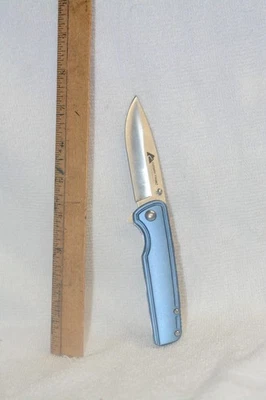 Knife Pocket Folding. Ozark Trail Folding Pocket Knife. - Image 1 of 4