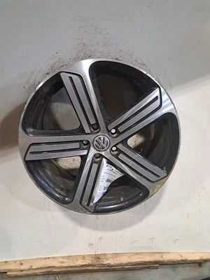 Wheel/Rim 2016 Golf Sku#4122271 - Image 1 of 4