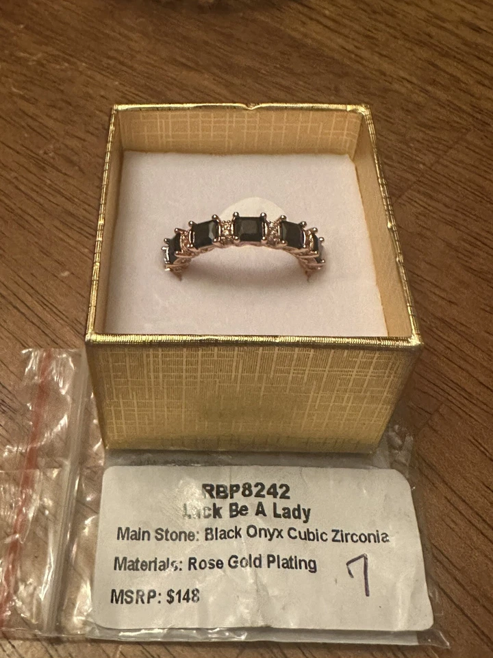 Кольцо для вечеринки с бомбой размер 7 RBP8242 Luck Be A Lady черный оникс розовое золото BORG - Изображение 1 из 1