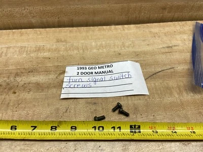 1992-1994 GEO METRO COLUMNA INTERMITENTE FARO COMBINACIÓN INTERRUPTOR TORNILLOS/PERNOS Foto 1 de 4