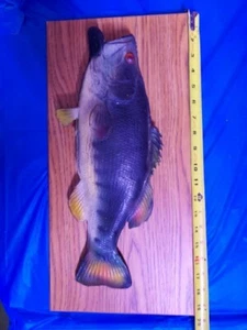 Vintage 1989 Vic's Novelty Inc Talking Fish Untested - Picture 1 of 3