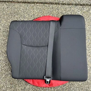 TOYOTA COROLLA CROSS REAR RIGHT PASSENGER SIDE SEAT UPPER CUSHION OEM 2022-2024 - Bild 1 von 3