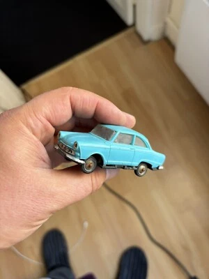 NOREV PLASTIQUE 1/43 DKW JUNIOR VERTE N° 37 - Photo 1/4