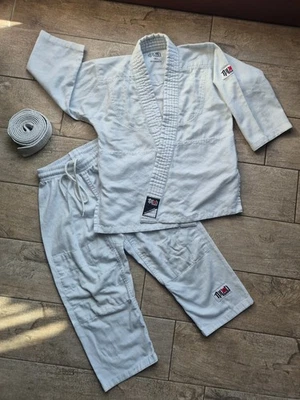 Judoanzug Gr. 120 Judo Gi Ju Jutsu Kinder Anzug Starter Weiß mit Gürtel 3-8 Jahr - Bild 1 von 4