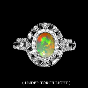 925 Argento Sterling Ovale Opale di Fuoco 8x6mm Finto Zirconi Anello Misura 9.5 - Foto 1 di 10