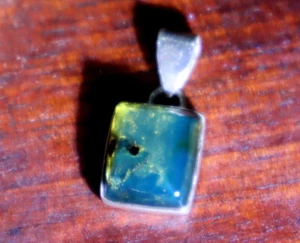 Lovely Natural Clear Deep Blue Amber .925 Sterling Silver Pendant 25mm - Picture 1 of 9