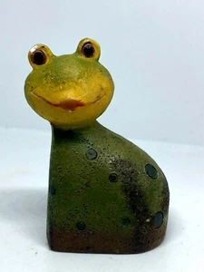 Vintage Figure Resin Hand Carved  ART Frog Statue Sculpture 3"x1.5" Decoration   - Picture 1 of 8