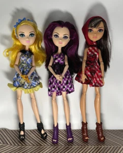 Ever After High Enchanted Picnic Set Blondie Lockes , Cerise Hood & Raven Queen - Picture 1 of 6