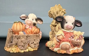 Vintage Enesco Mary’s Moo Moo’s 2er Set Kuhfiguren mit Herbstmotiv 1995 - Bild 1 von 19