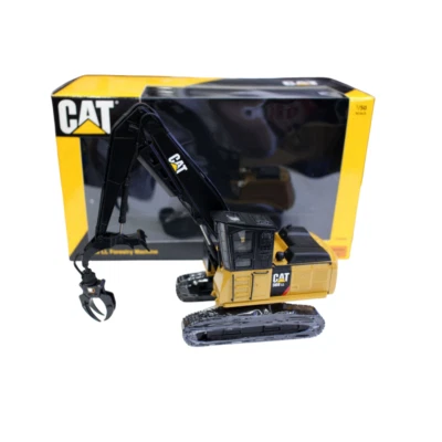 1/50 CAT TR40002 Carter Truck 568LL Feller Crawler Vehicle Car Model Display Toy - Image 1 of 4