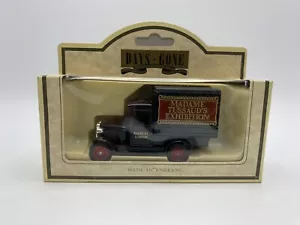 LLEDO Days Gone 1934 Chevrolet Box Van "Madame Tussaud's Exh" #51000 - Picture 1 of 6