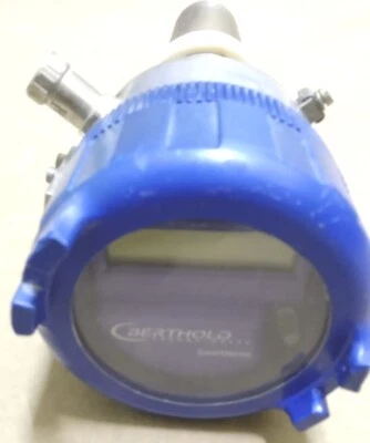 DETECTOR DE DENSIDAD BERTHOLD LB414-1A-00-11-01-01100 56927-C0199 CON SOPORTE USADO Foto 1 de 4