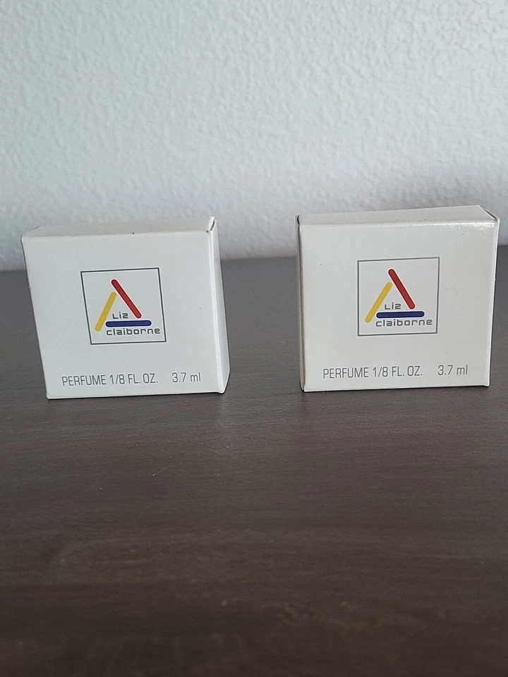 Perfume Liz Claiborne Pure Perfume Miniatura 1/8 Fl Oz Total De Dos Foto 1 de 4