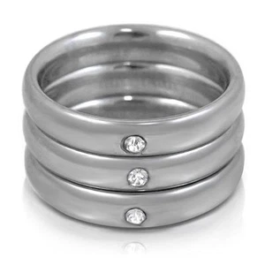 Anillos de boda apilables de 3 piezas de acero inoxidable blancos CZ con bandas individuales - Imagen 1 de 4