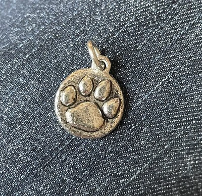 "Soy el mejor amigo de mi perro" plateado estampado de pata de perro hecho en EE. UU. Foto 1 de 2